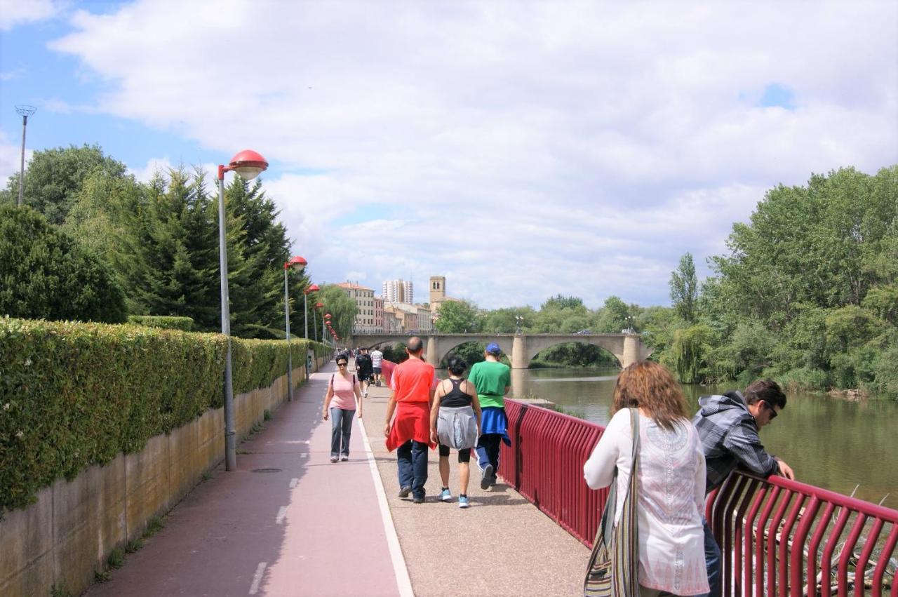 Logrocity Puerta Del Ebro Parking Privado Gratis Logrono Exterior photo